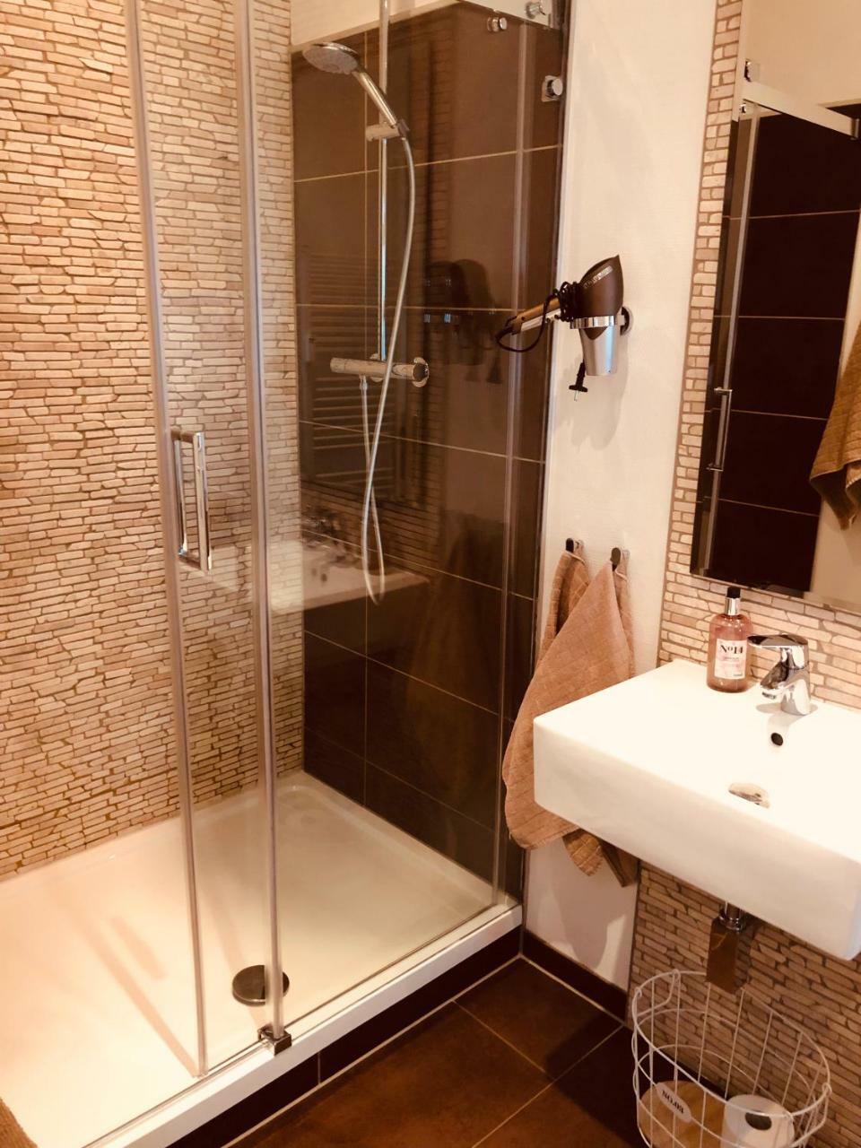 Business-Lodging Apartmenthaus Höhr-Grenzhausen Kültér fotó